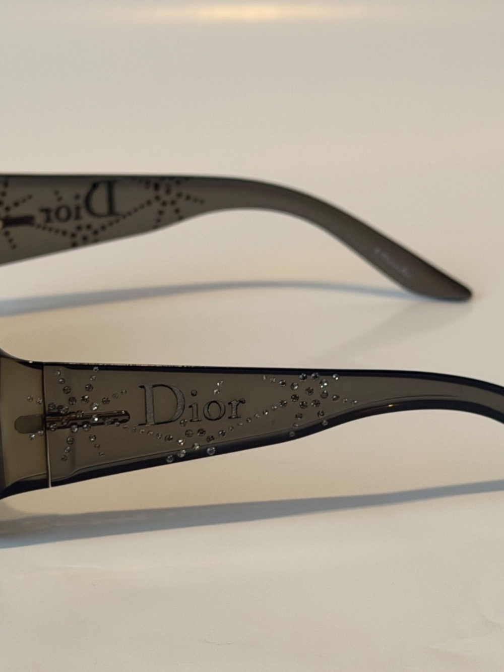Designer Dior SPIDIOR 1 Sunglasses + Dior Clamshell Case - Picture 4 of 16